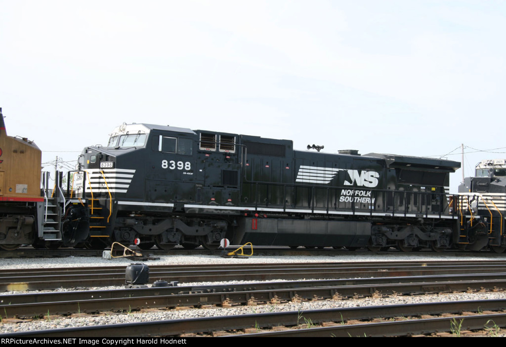 NS 8398